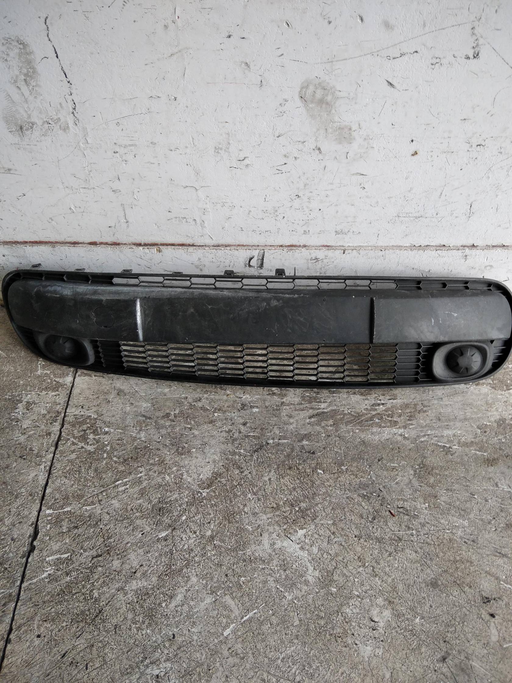 Griglia centr. paraurti ant.